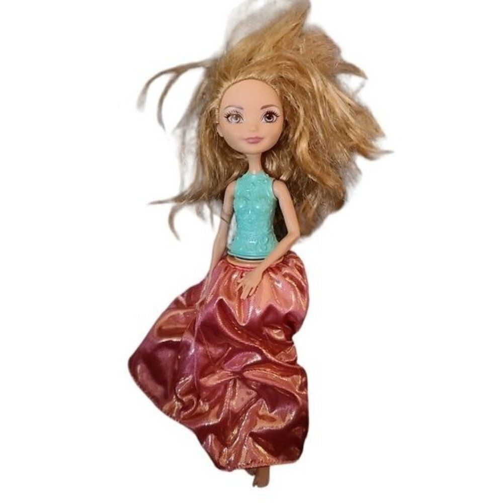 Mattel Ever After High 2-in-1 Magical Fashion Ashlynn Ella Doll